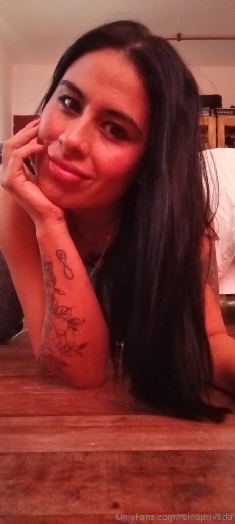 Reinaprivada model naked archive