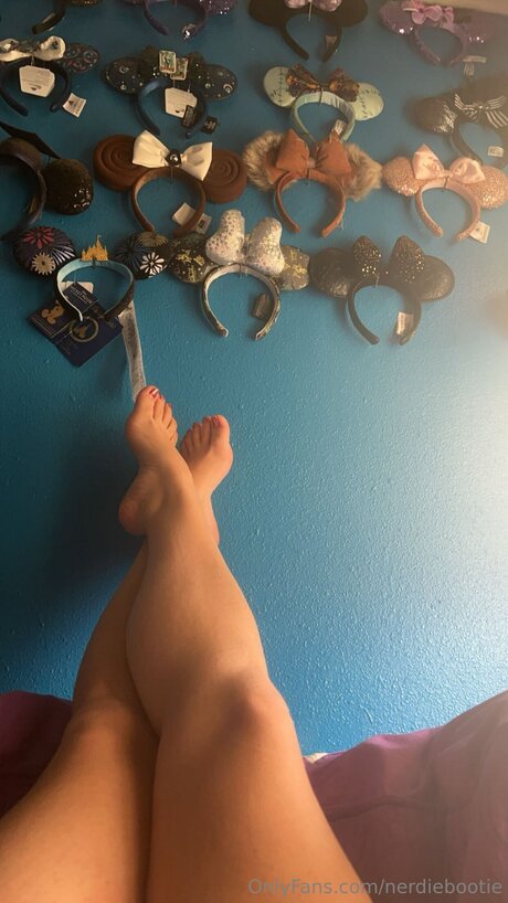 Nerdiebootie model hot photos