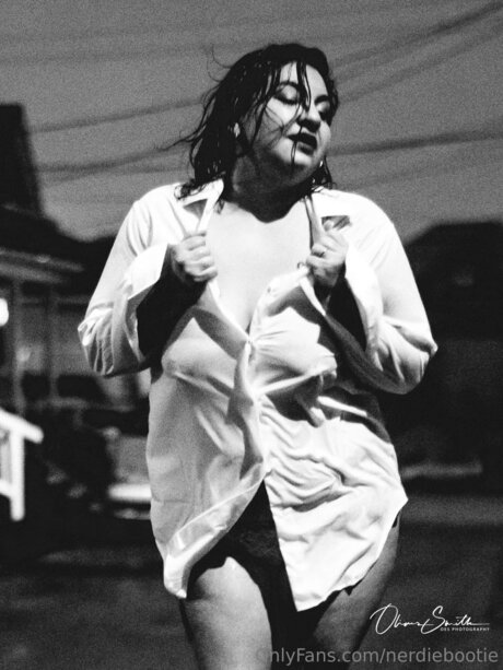 Nerdiebootie pretty actress pics