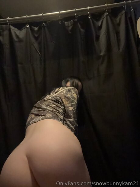 Snowbunnykam21 model naked picture