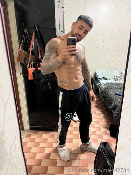 Maxxi2704 model pictures