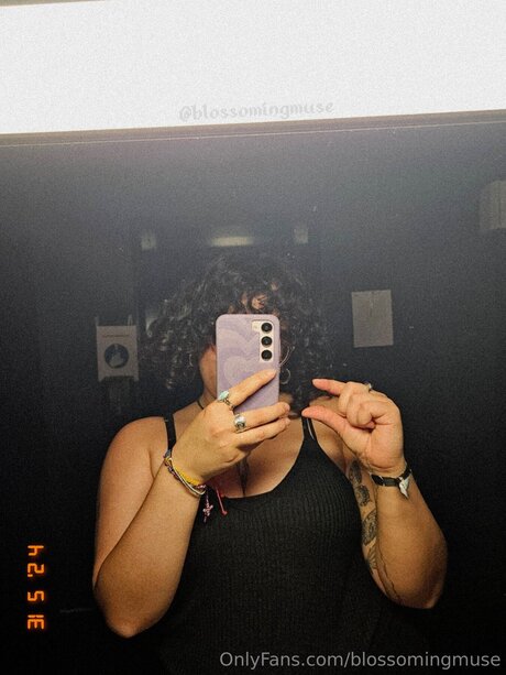 Blossomingmuse nudes actress gallery