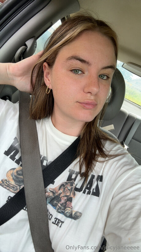 Juicyjaneeeee pornstar nudes pictures