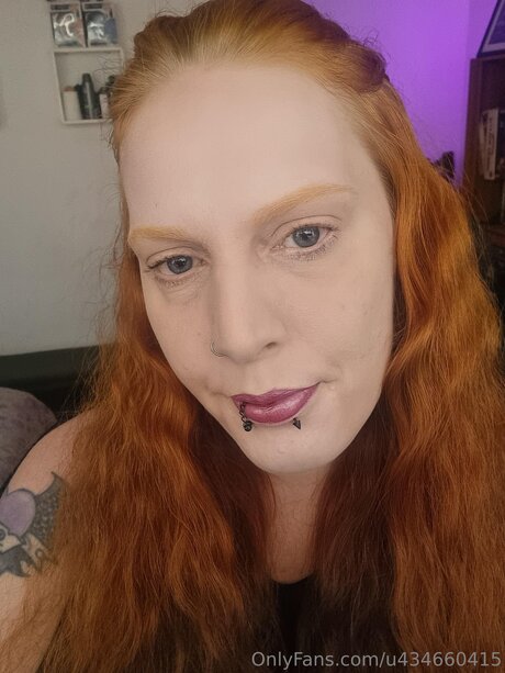 U434660415 nudes actress pic