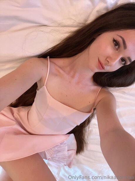 Nikaazorinaa free actress galleries