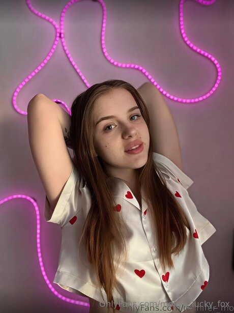 Mollyy Lucky Fox xxx star pic