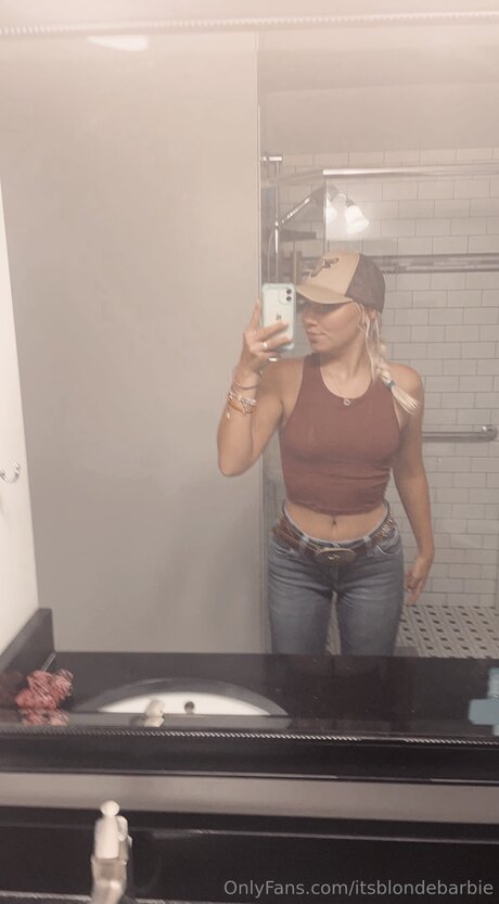 Itsblondebarbie perfect pornstar image