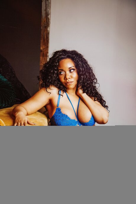 Hunnyeb star erotic galleries