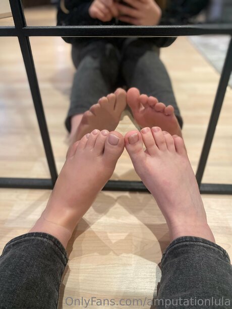 Amputationlula model beautiful image