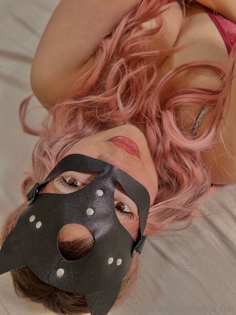 Veda Flor erotic actress galleries