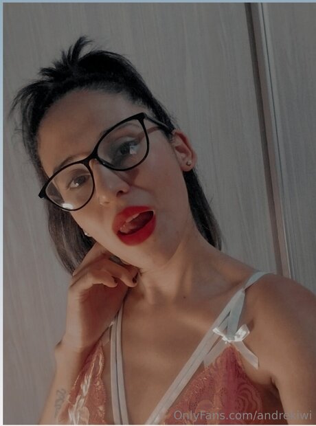 Andrekiwi model erotic archive