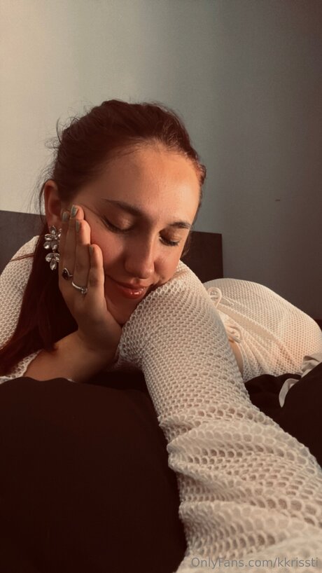 Kkrissti beautiful actress photo