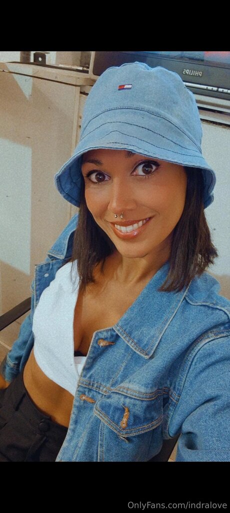 Indralove star erotic picture