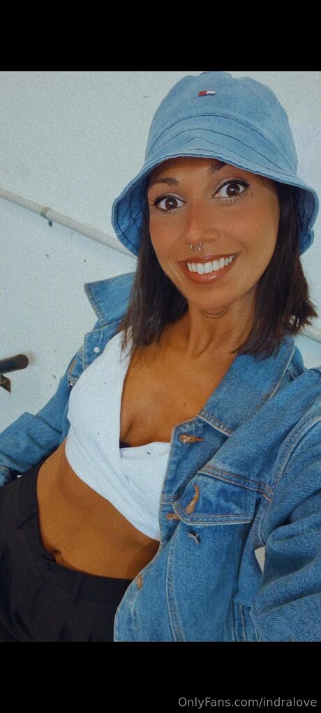 Indralove adult star image