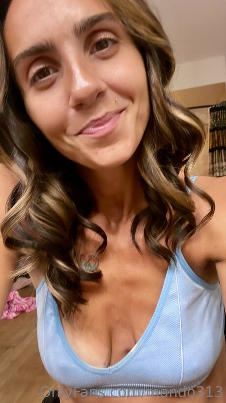 Mando313 high quality model pic