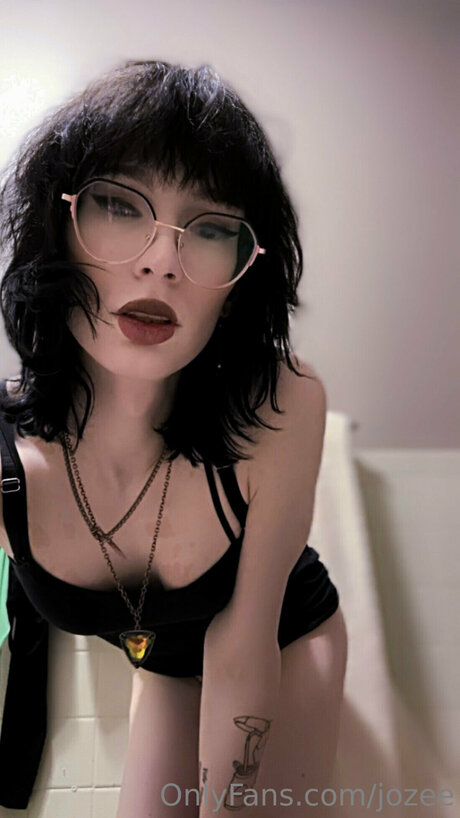 Jozee adult model images