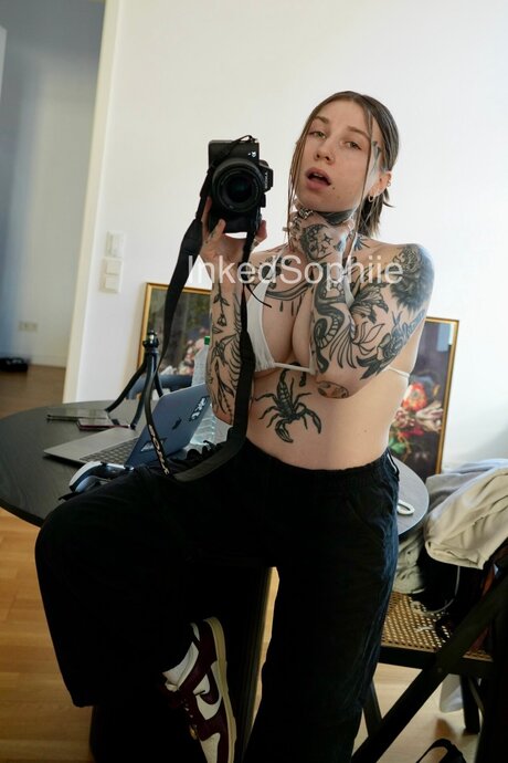 Inkedsophiiefree nude star photos