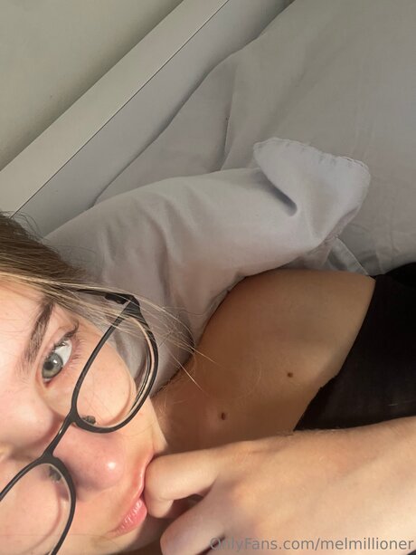 Melmillioner hot model gallery