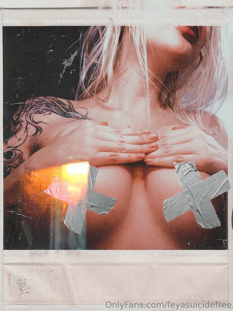 Feyasuicidefree model perfect photos