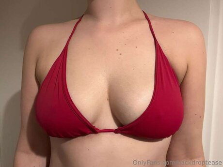 Backdroptease pretty model img