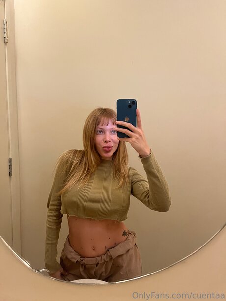 Cuentaa erotic pornstar image