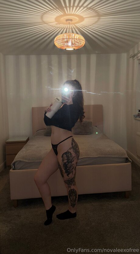 Novaleexofree hot actress gallery