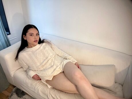 Isabelladee sexy model pics