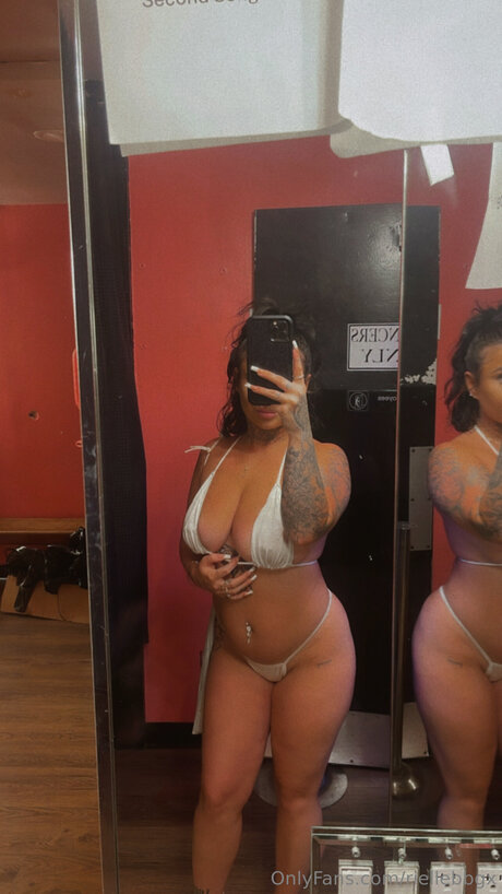 Riellebbgx art pornstar pics