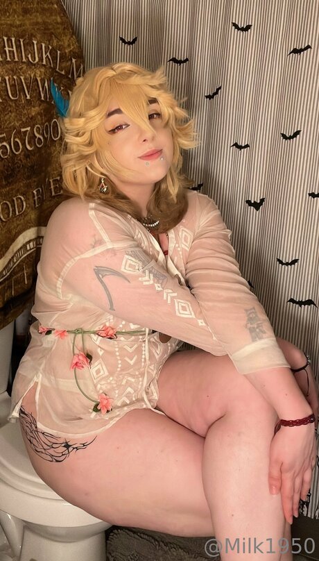 Milk1950 hot star photo