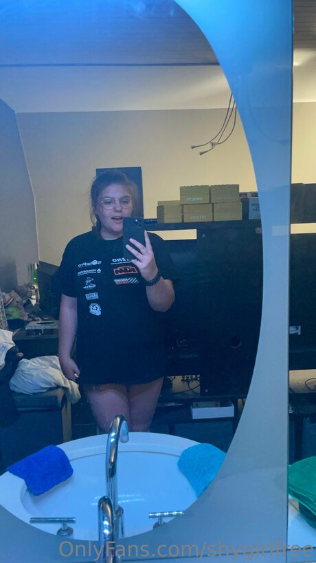 Shygirlfree star exclusive img