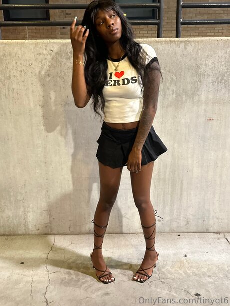 Tinyqt6 xxx actress pic