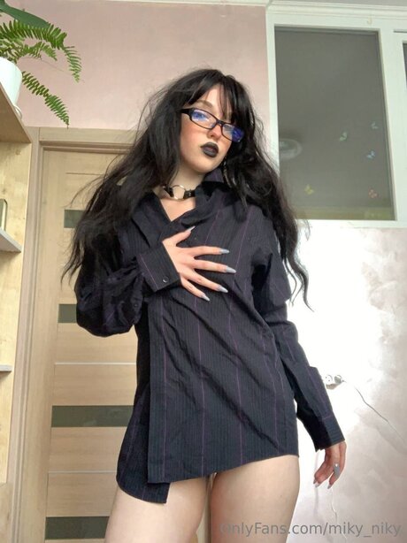 Miky Niky pornstar high quality img