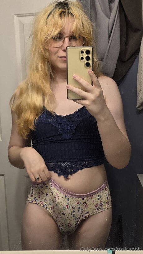 Rozirabbit free model photo