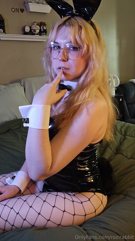 Rozirabbit naked star archive