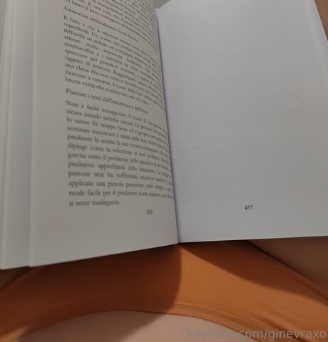 Ginevraxo hot star photo