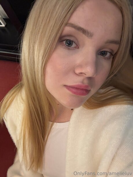 Amelieeluv sex actress picture