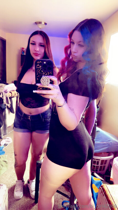 Bi Girl42069 perfect actress galleries