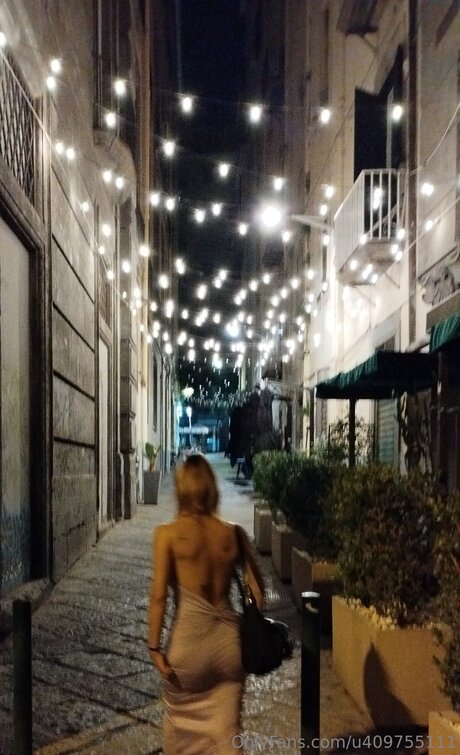 U409755111 beautiful actress photo