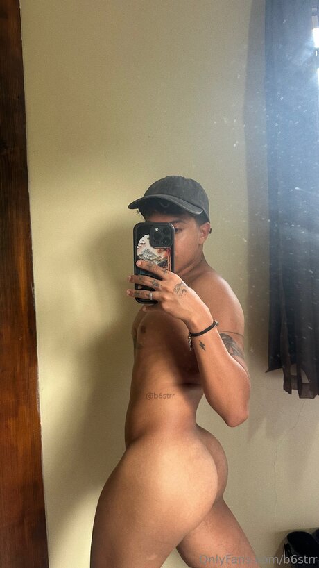 B6strr erotic model photo