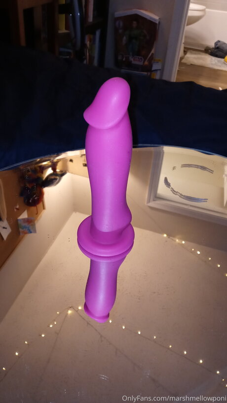 Marshmellowponi pretty model picture