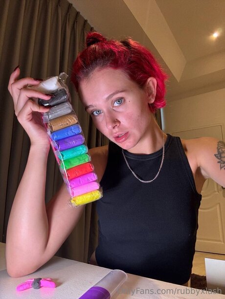 Rubbyxlash erotic actress image