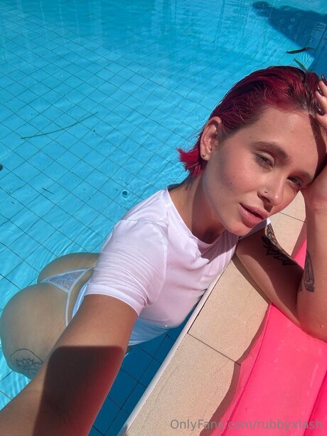 Rubbyxlash sexy pornstar image