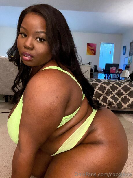 Cocoglow pornstar xxx archive