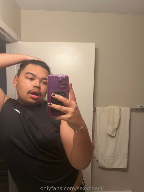 Sexyzback model perfect pics