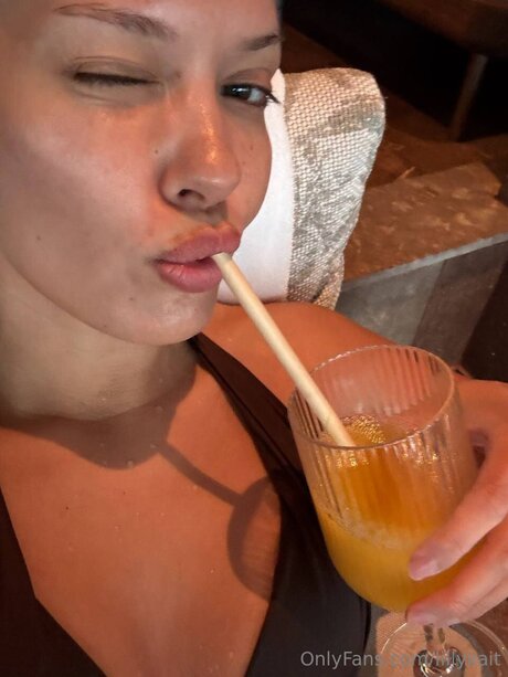 Lillykait model nude photos