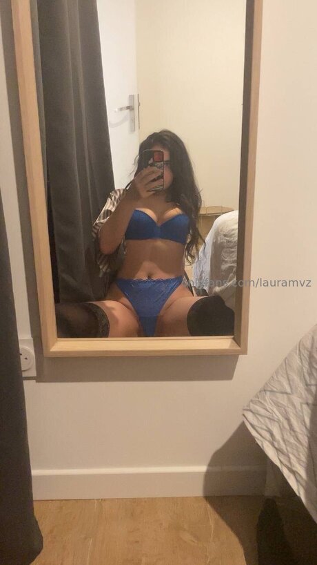 Lauradstn star art archive