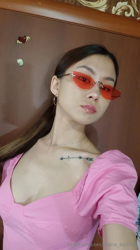 Diana Holmes nude actress images