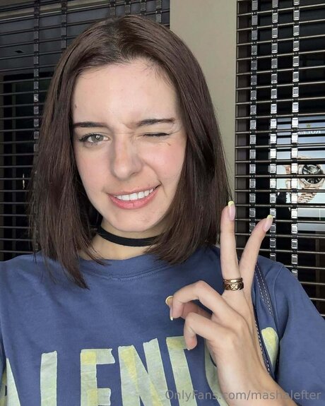 Mashalefter model hd img