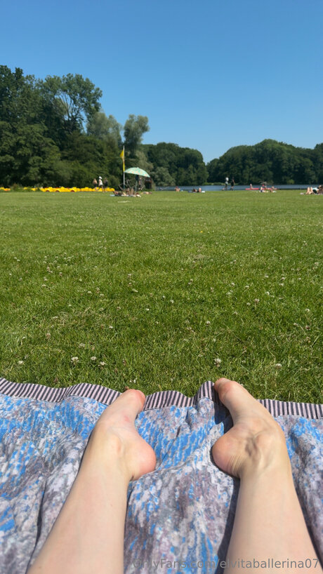 Elvitaballerina07 porn model pictures