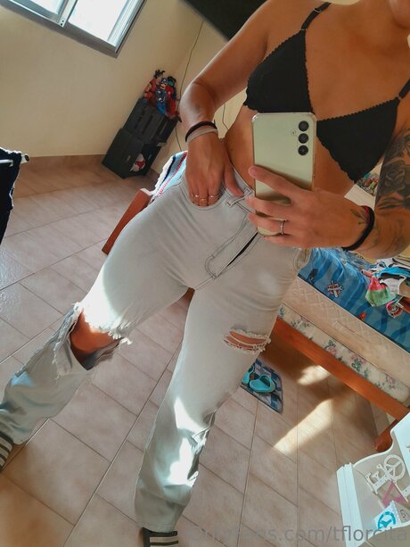 Tflorcita adult star img